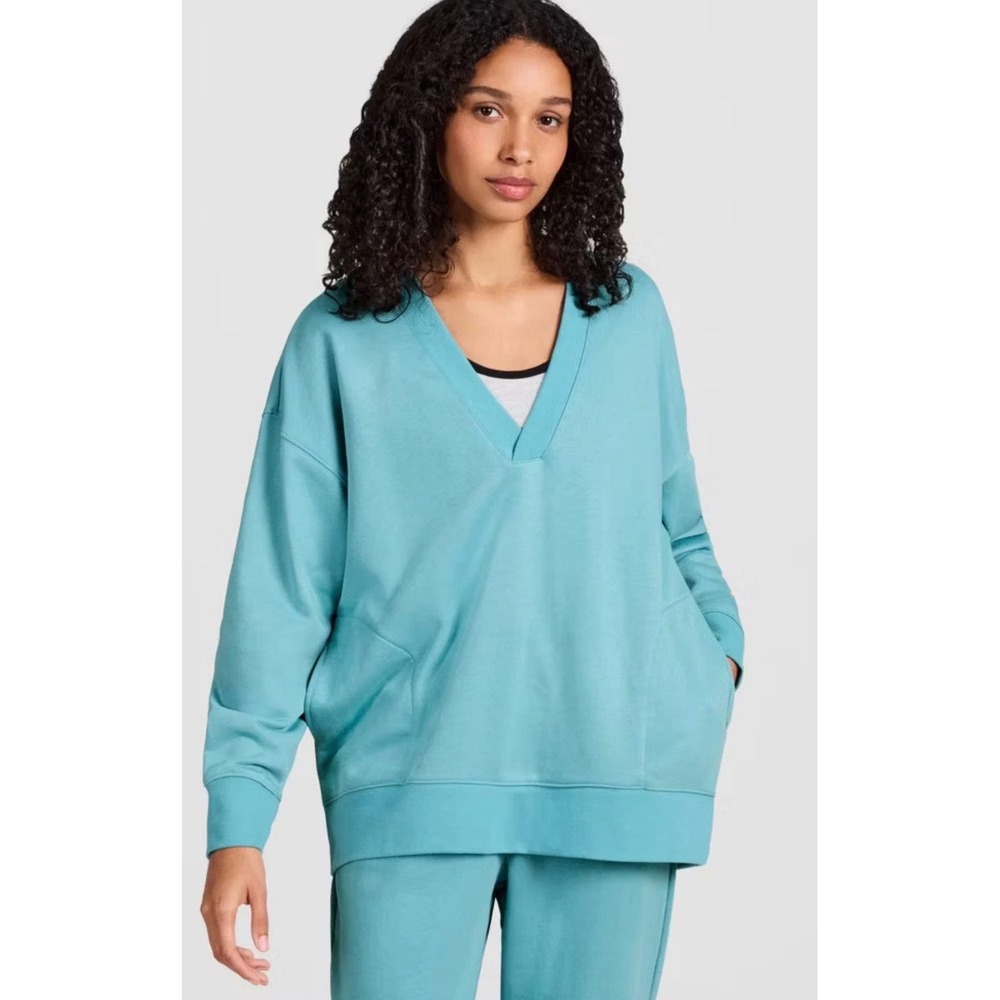 Champion Womens Gameday Deep V-Neck Pullover Sweatshirt turquoise blue XS